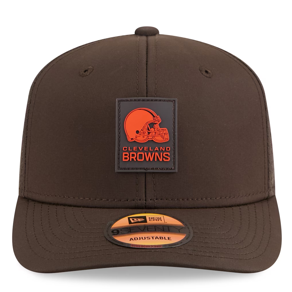 CLEVELAND BROWNS 2025 NFL SIDELINE 9SEVENTY STRETCH-SNAP ADJUSTABLE HAT - BROWN