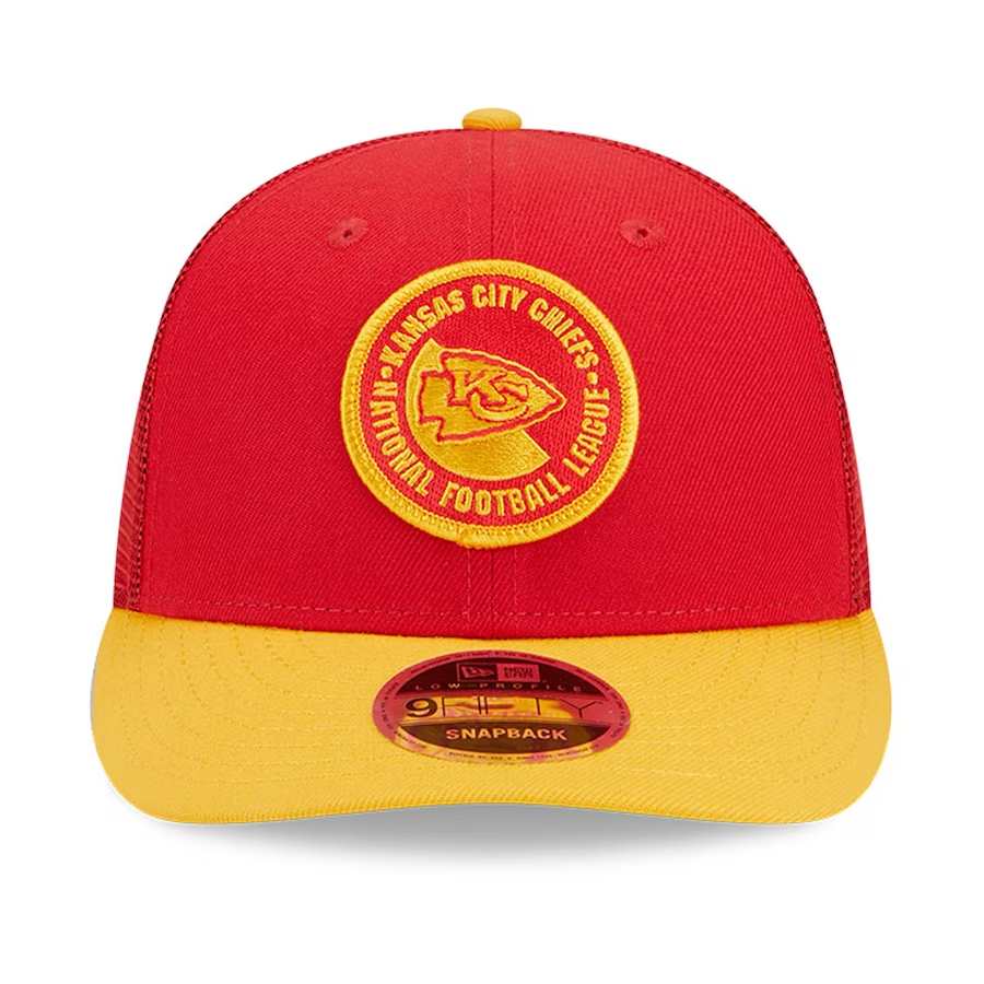 KANSAS CITY CHIEFS 2023 SIDELINE LOW PROFILE 9FIFTY SNAPBACK HAT