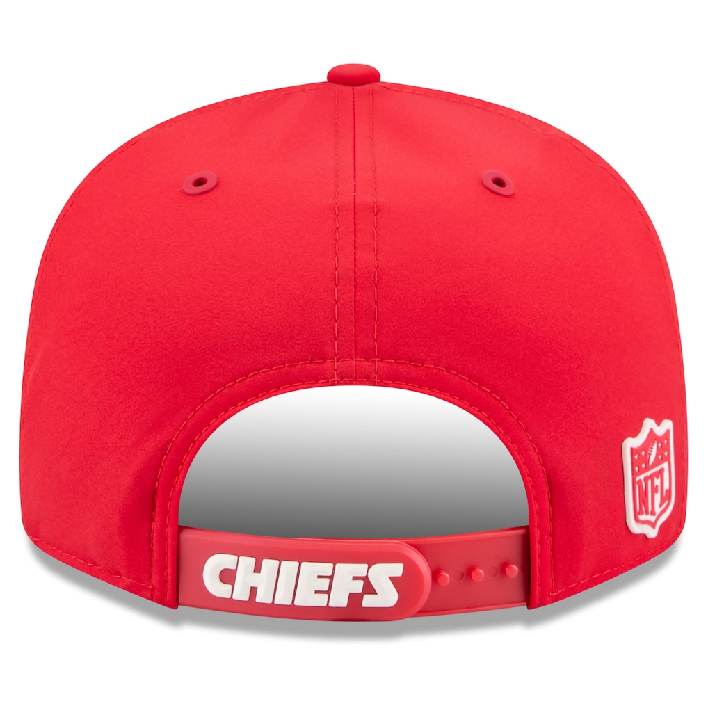 KANSAS CITY CHIEFS YOUTH 2026 NFL SIDELINE 9FIFTY SNAPBACK HAT - RED