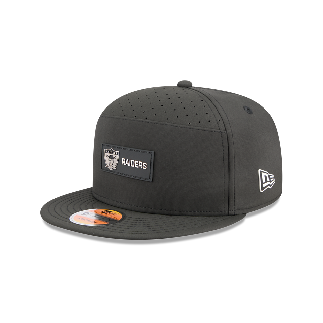 LAS VEGAS RAIDERS 2025 NFL SIDELINE RETRO 9FIFTY SPLIT SNAPBACK HAT - BLACK