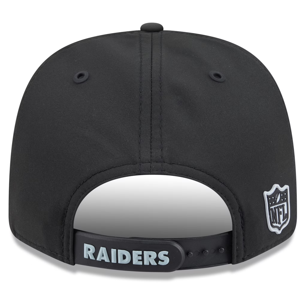 LAS VEGAS RAIDERS 2026 NFL SIDELINE 9SEVENTY STRETCH-SNAP ADJUSTABLE HAT - BLACK