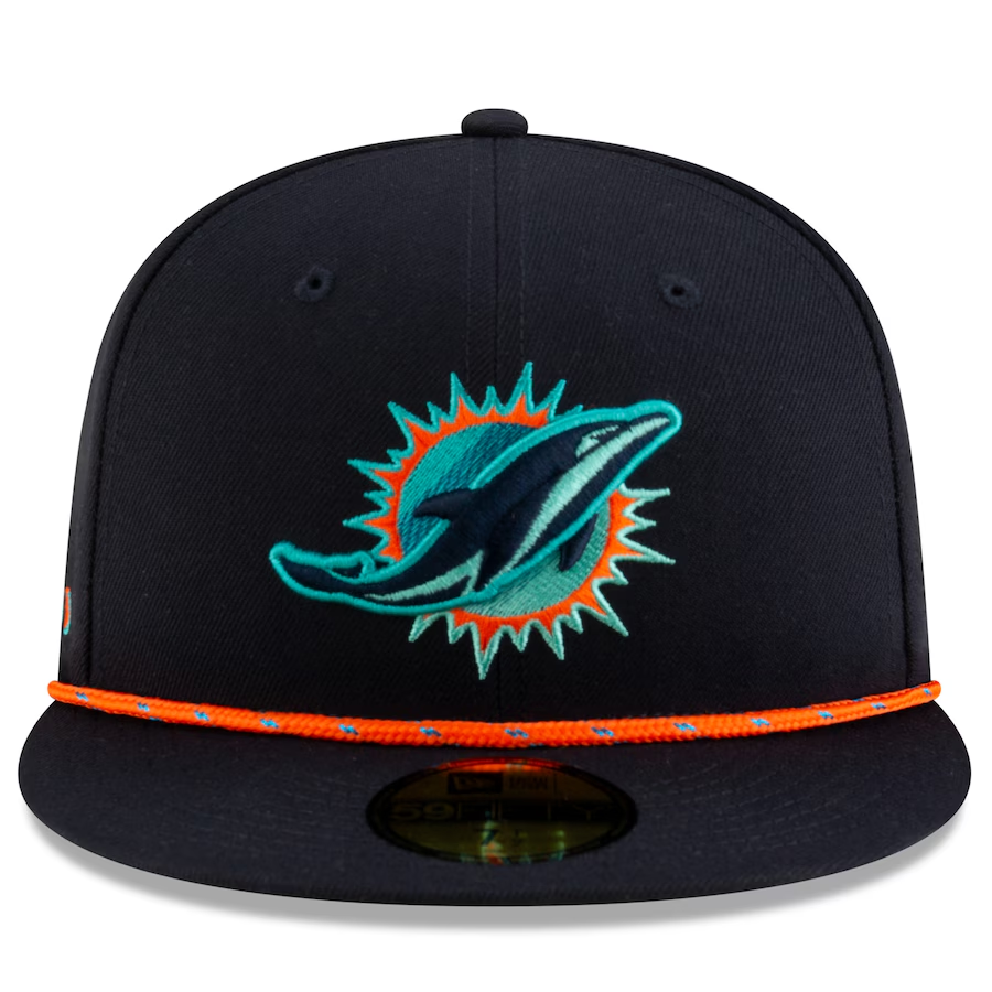 MIAMI DOLPHINS 2025 NFL RIVALRY SIDELINE COLLECTION 59FIFTY FITTED HAT - PITCH BLUE