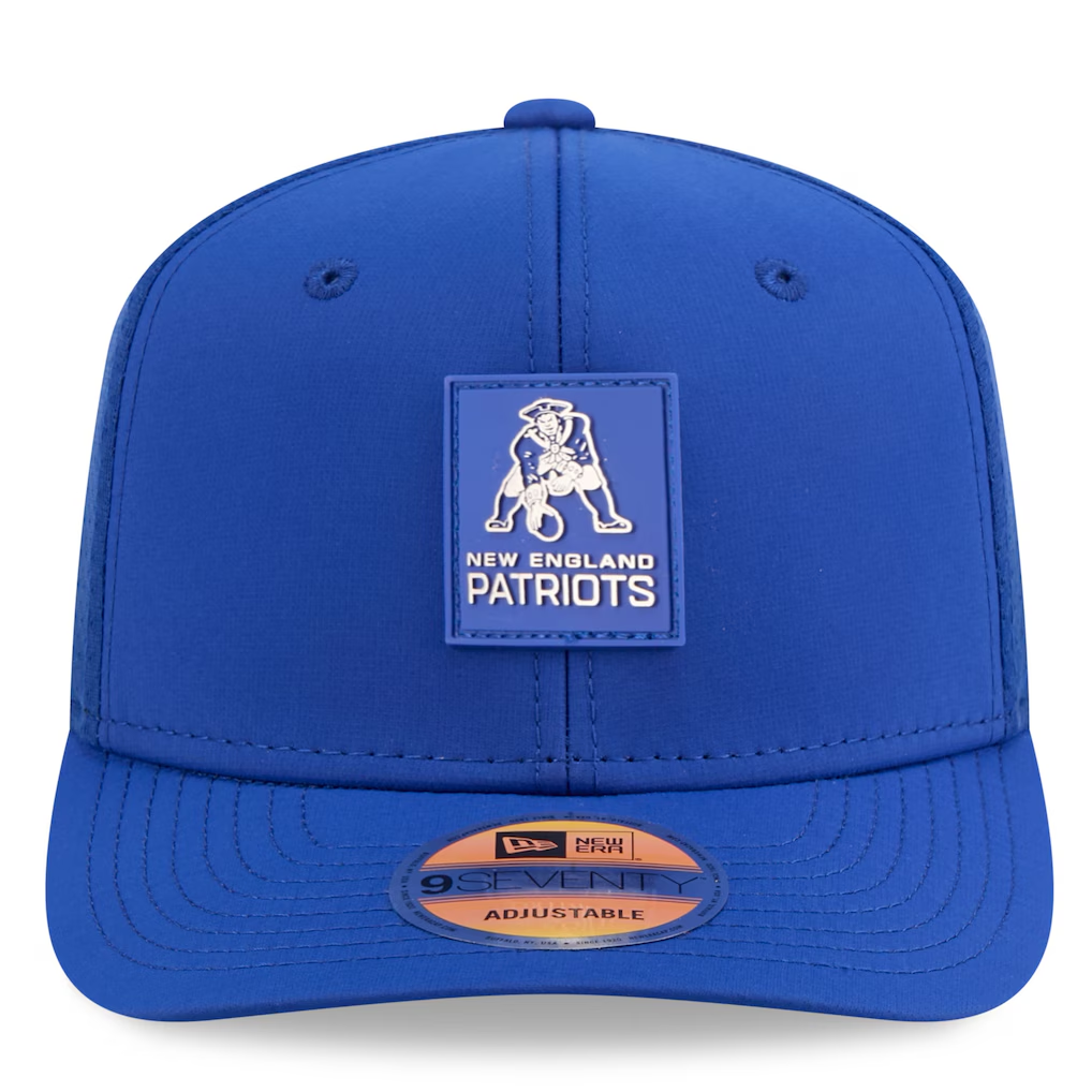 NEW ENGLAND PATRIOTS 2025 NFL SIDELINE RETRO 9SEVENTY STRETCH-SNAP ADJUSTABLE HAT - BLUE