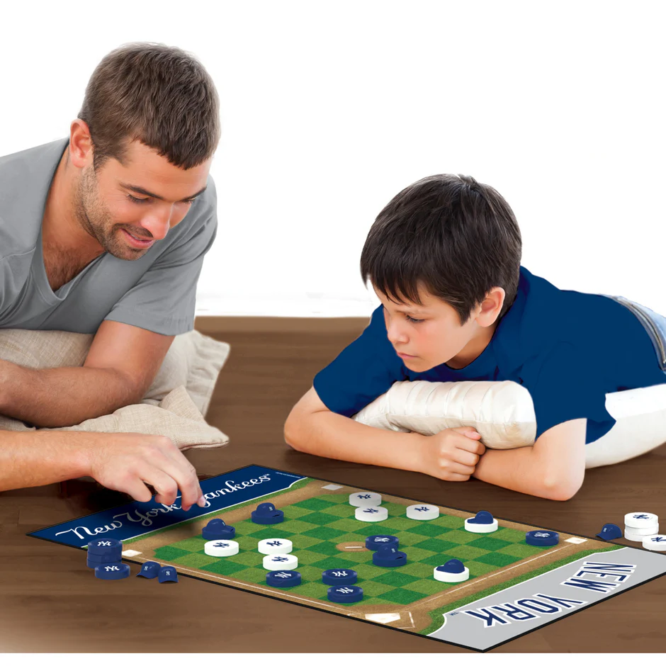 NEW YORK YANKEES CHECKERS BOARD GAME