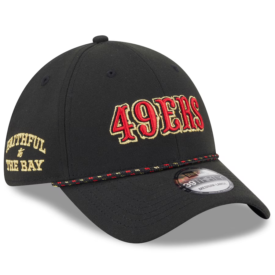 SAN FRANCISCO 49ERS 2025 NFL RIVALRY SIDELINE COLLECTION 39THIRTY FLEX FIT HAT - BLACK