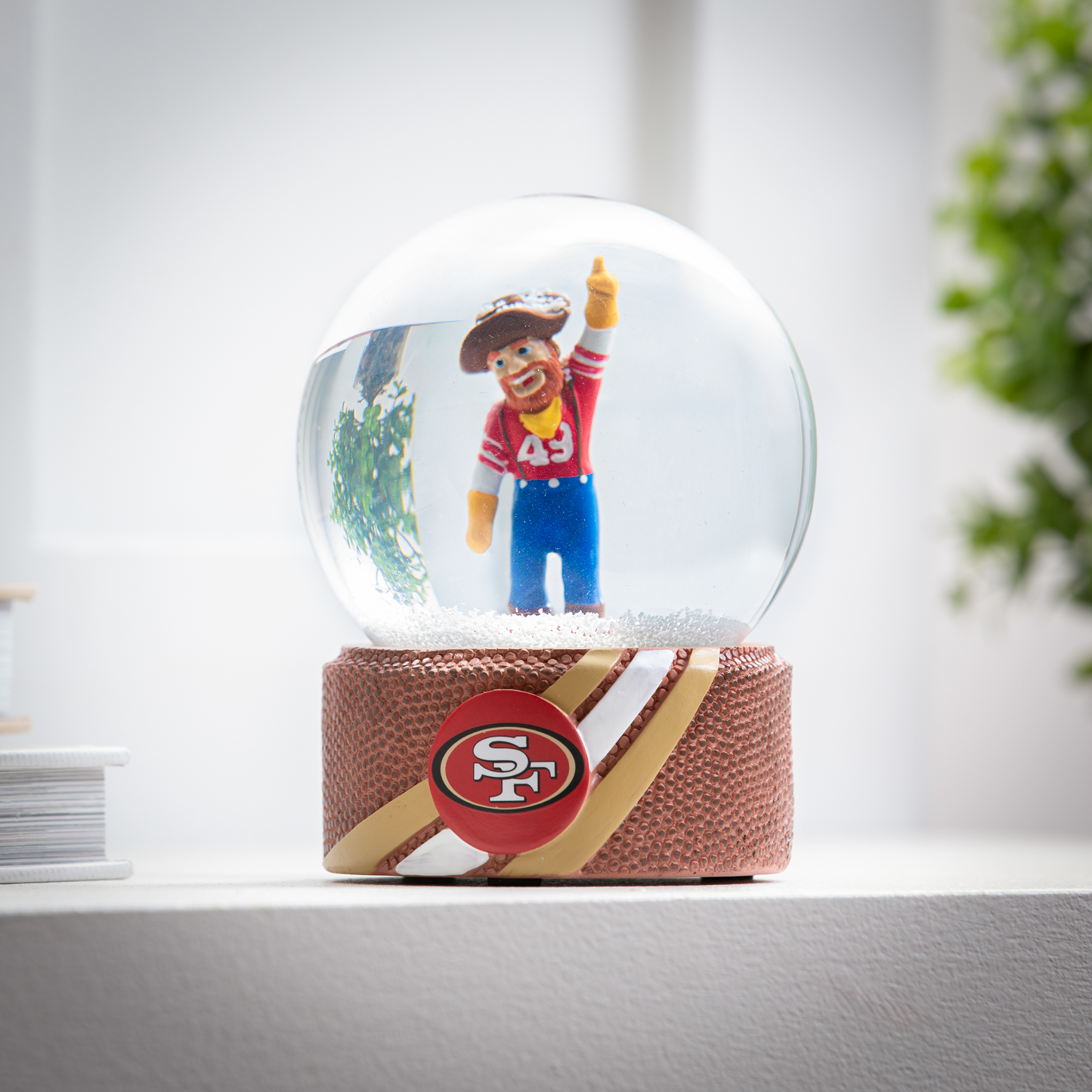 SAN FRANCSICO 49ERS MASCOT WATER GLOBE