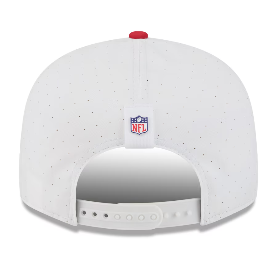 TAMPA BAY BUCCANEERS 2025 NFL TRAINING CAMP 9FIFTY SPLIT PANEL SNAPBACK HAT - WHITE