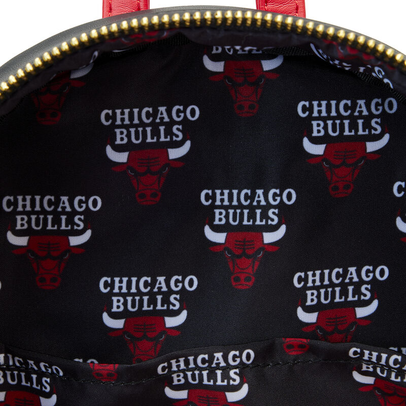 MINI MOCHILA LOUNGEFLY DE LOS CHICAGO BULLS