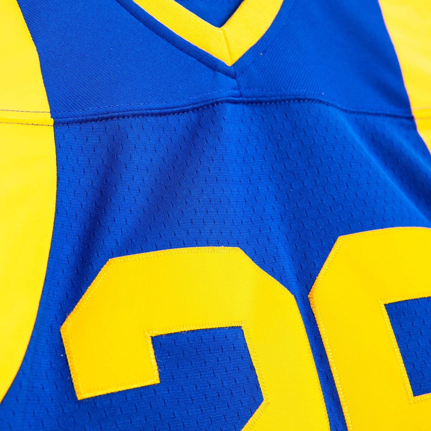 JERSEY ERIC DICKERSON MITCHELL & NESS LEGACY PARA MUJER