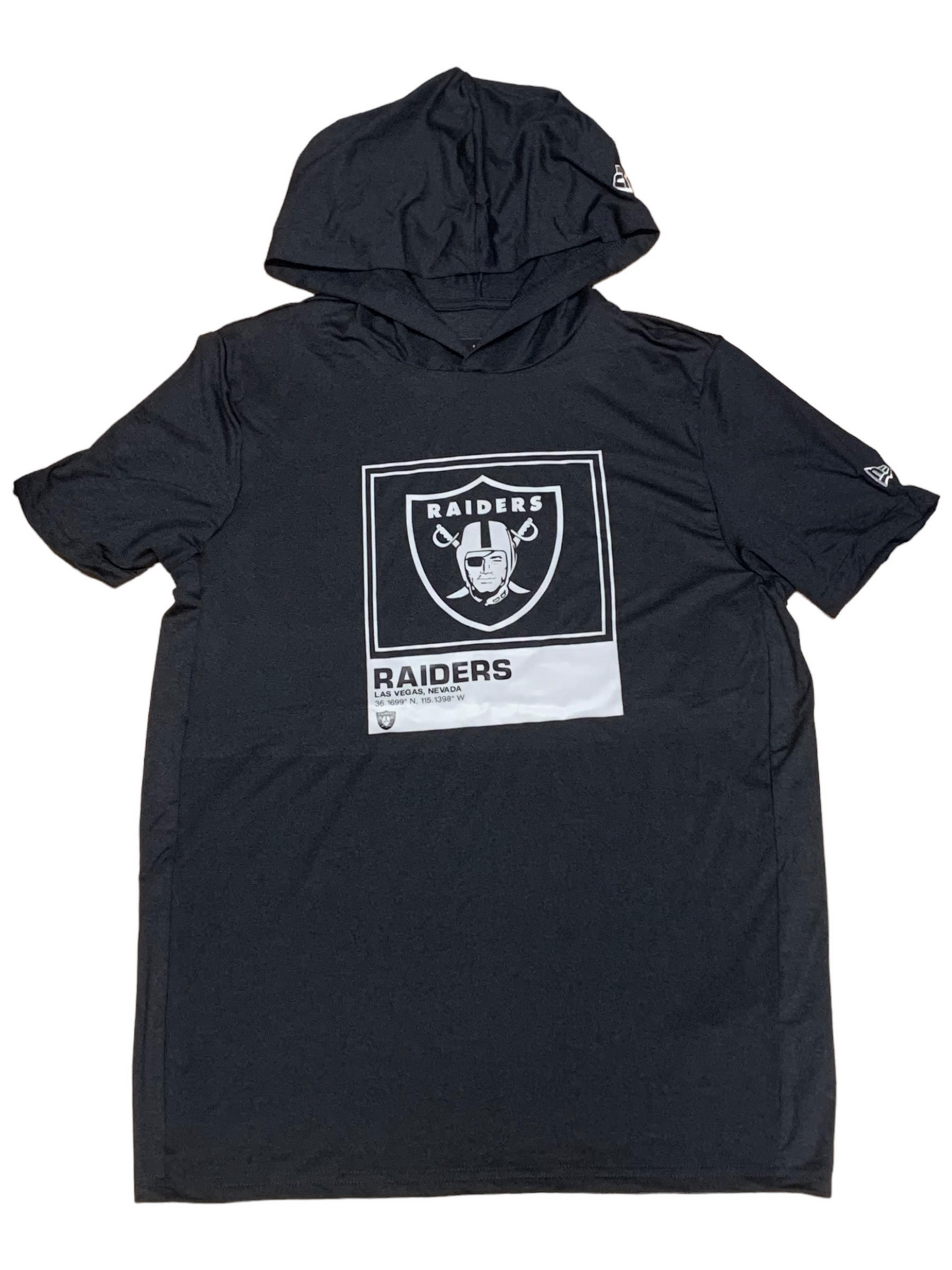 CAMISETA CON CAPUCHA Y ETIQUETA DE UBICACIÓN PARA HOMBRE LAS VEGAS RAIDERS