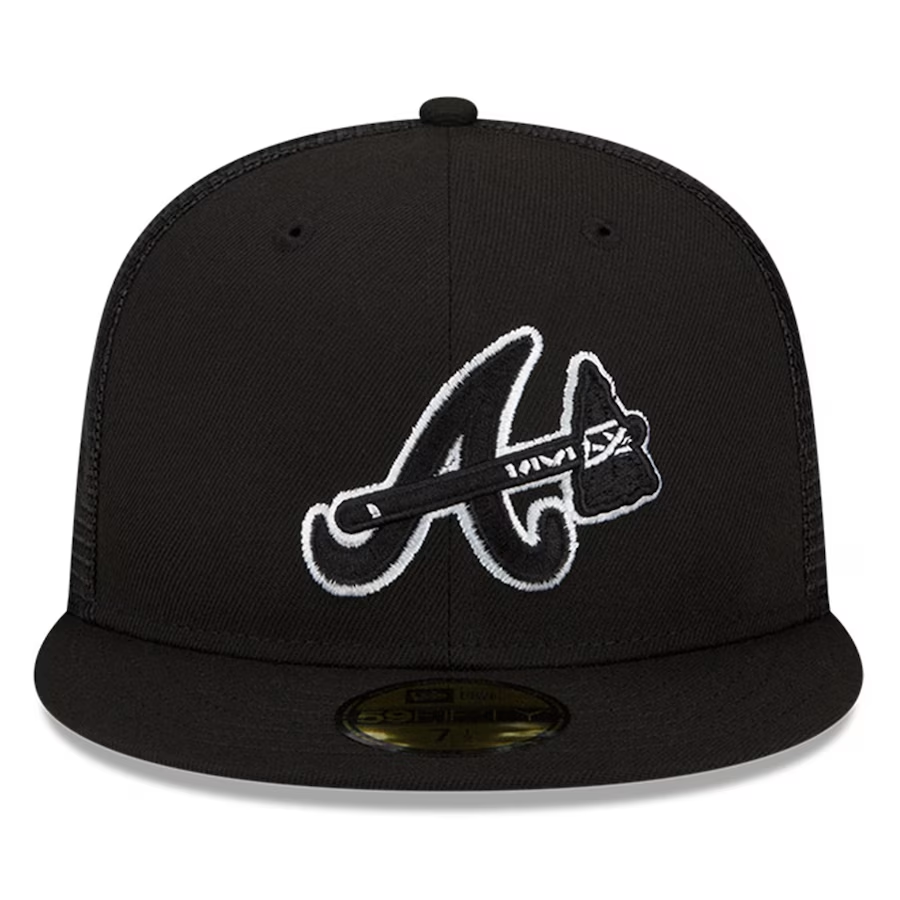 ATLANTA BRAVES HOMBRE 2023 PRÁCTICA DE BATEO 59FIFTY SOMBRERO AJUSTADO-NEGRO/BLANCO