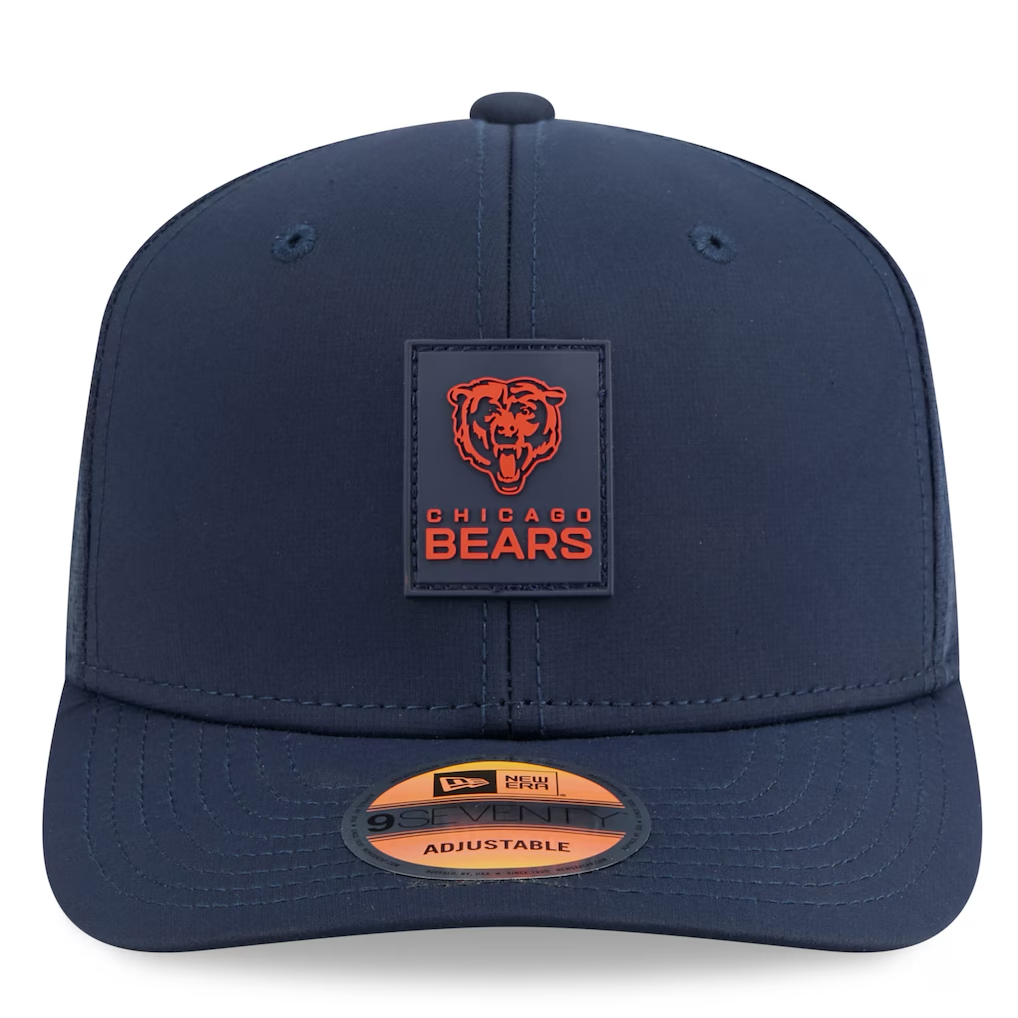 CHICAGO BEARS 2025 NFL SIDELINE 9SEVENTY STRETCH-SNAP ADJUSTABLE HAT - NAVY