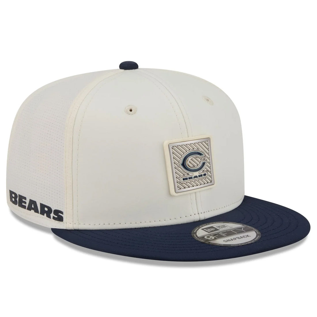 CHICAGO BEARS 'C' 2026 NFL TRAINING CAMP 9FIFTY SNAPBACK HAT - CHROME WHITE/NAVY