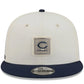 CHICAGO BEARS 'C' 2026 NFL TRAINING CAMP 9FIFTY SNAPBACK HAT - CHROME WHITE/NAVY