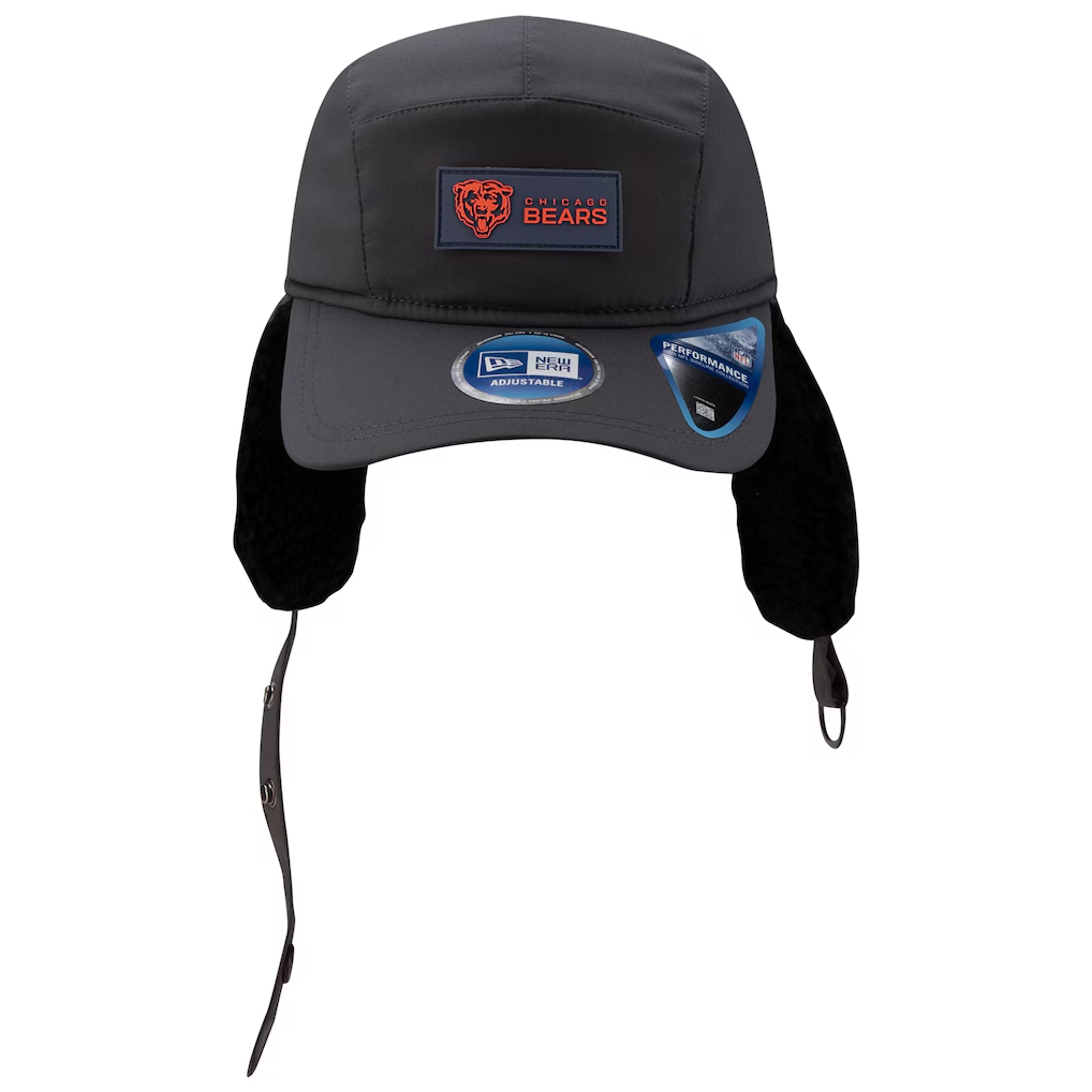 CHICAGO BEARS MEN'S 2025 NFL SIDELINE COLD WEATHER RUNNER DOG EAR ADJUSTABLE HAT - CHARCOAL