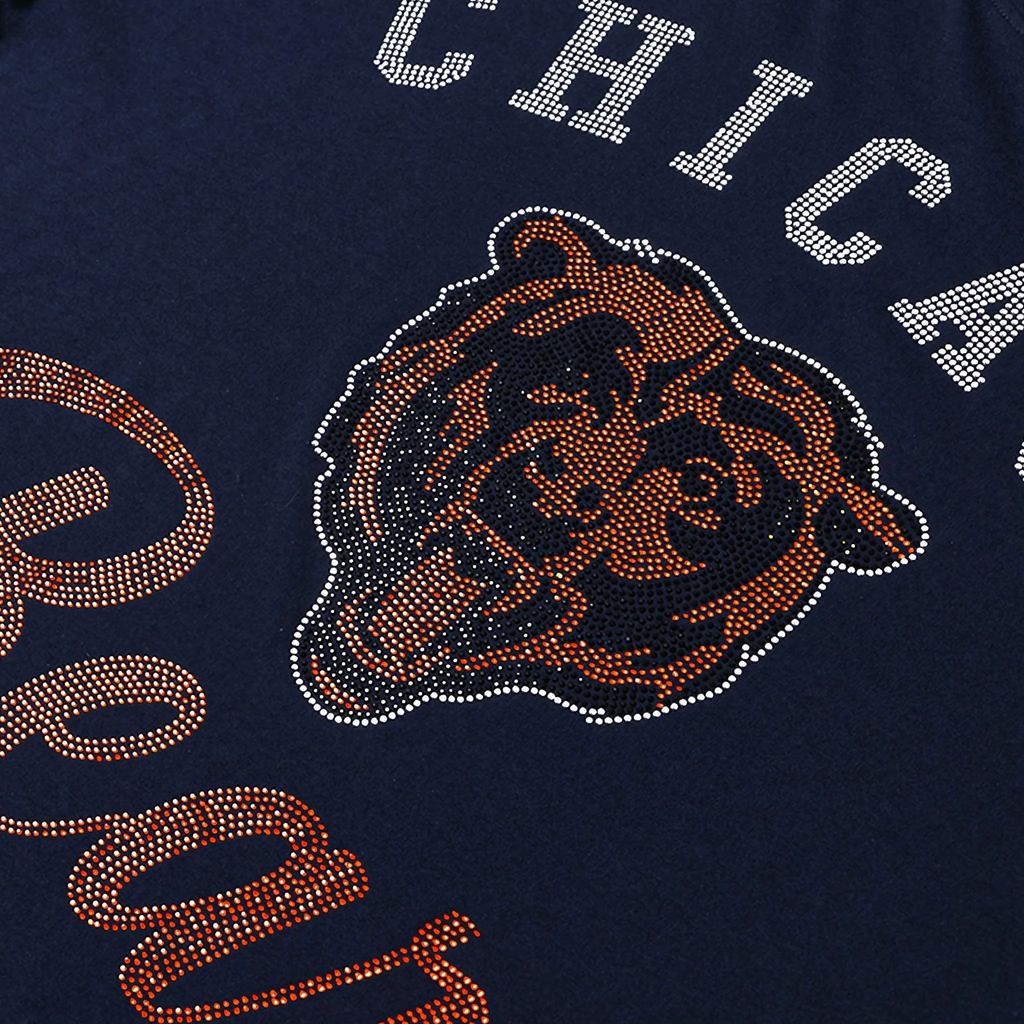 CHICAGO BEARS WOMEN'S FOCO RHINESTONE LOGO OVERSIZED T-SHIRT - NAVY