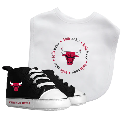 SET DE REGALO BEBÉ 2 PIEZAS BABERO Y PRE-Caminante CHICAGO BULLS