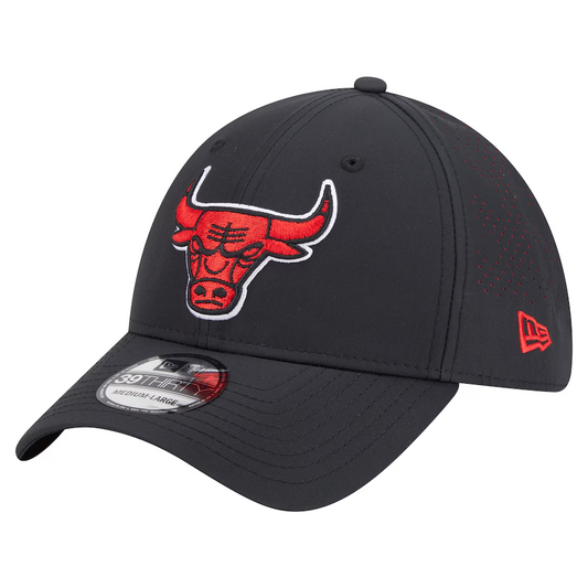 CHICAGO BULLS BLACK NIGHT 39THIRTY FLEX FIT HAT - BLACK
