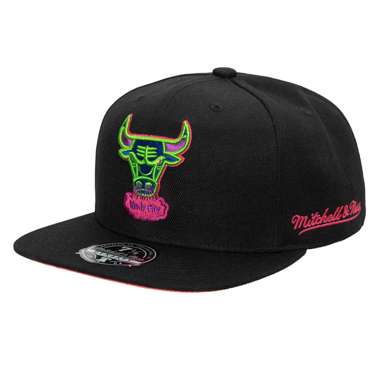 CHICAGO BULLS MEN'S COLOR BOMB FITTED HAT