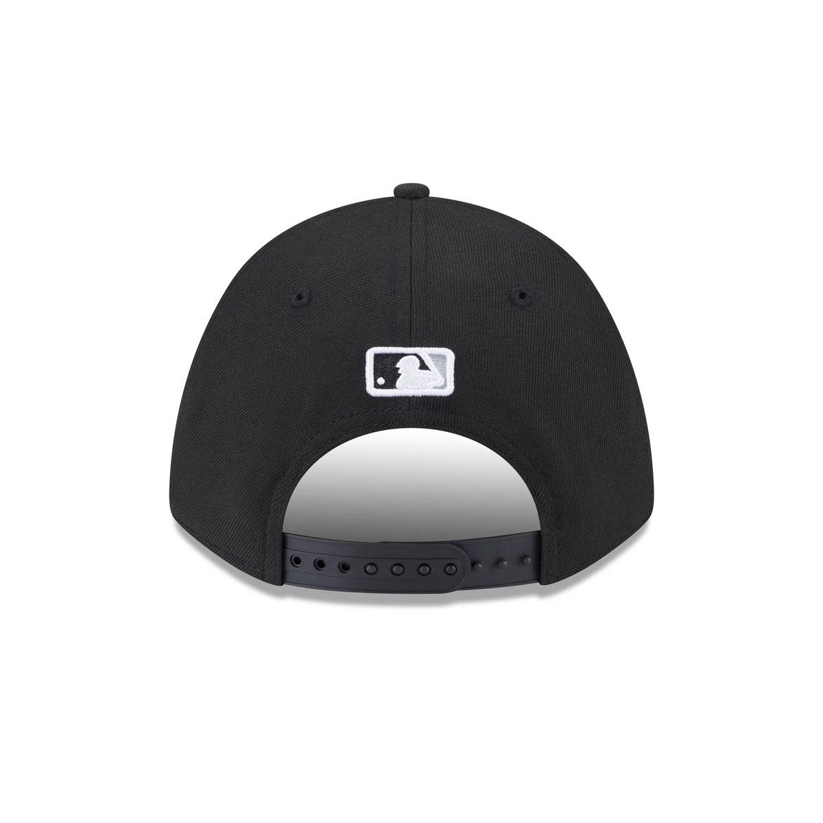 CHICAGO WHITE SOX YOUTH PLAYER REPLICA 9FORTY M-CROWN SNAPBACK ADJUSTABLE HAT - BLACK
