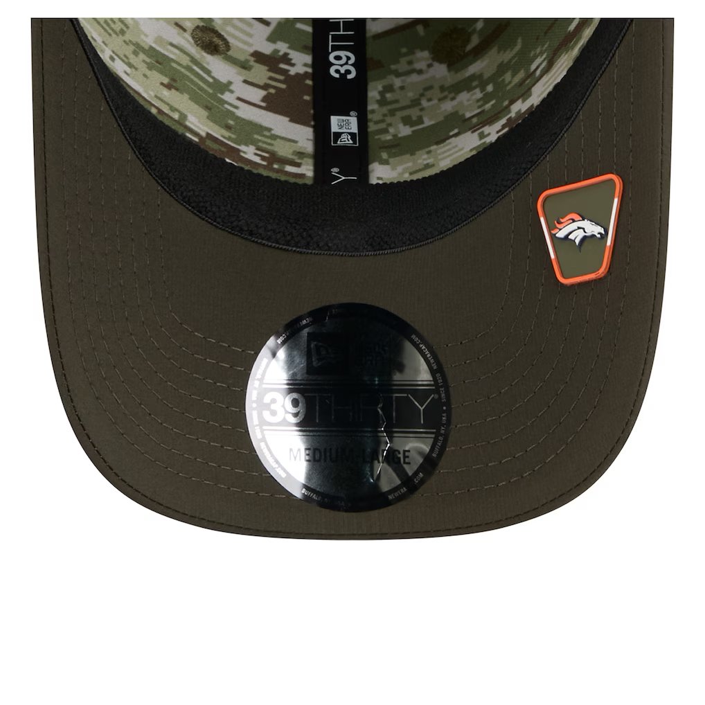 DENVER BRONCOS 2025 NFL SALUTE TO SERVICE 39THIRTY FLEX FIT HAT - GREEN