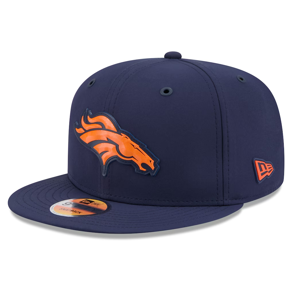 DENVER BRONCOS 2026 NFL SIDELINE 9FIFTY SNAPBACK HAT - NAVY