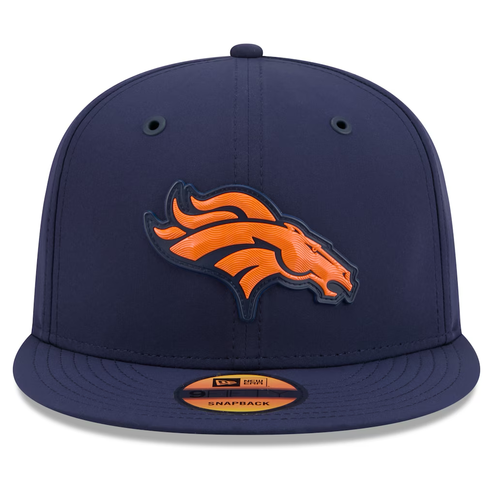 DENVER BRONCOS 2026 NFL SIDELINE 9FIFTY SNAPBACK HAT - NAVY