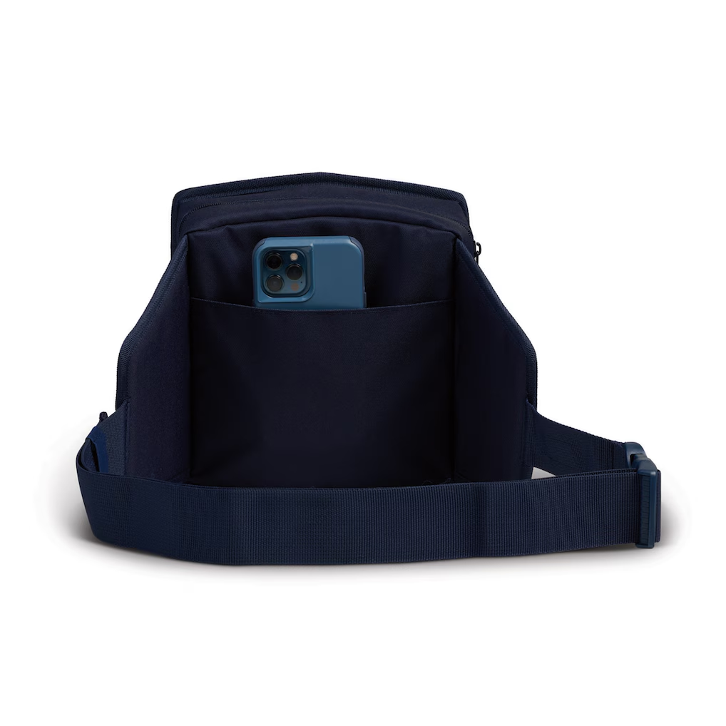 DENVER BRONCOS IGLOO WWE LEGACY BELT COOLER - NAVY