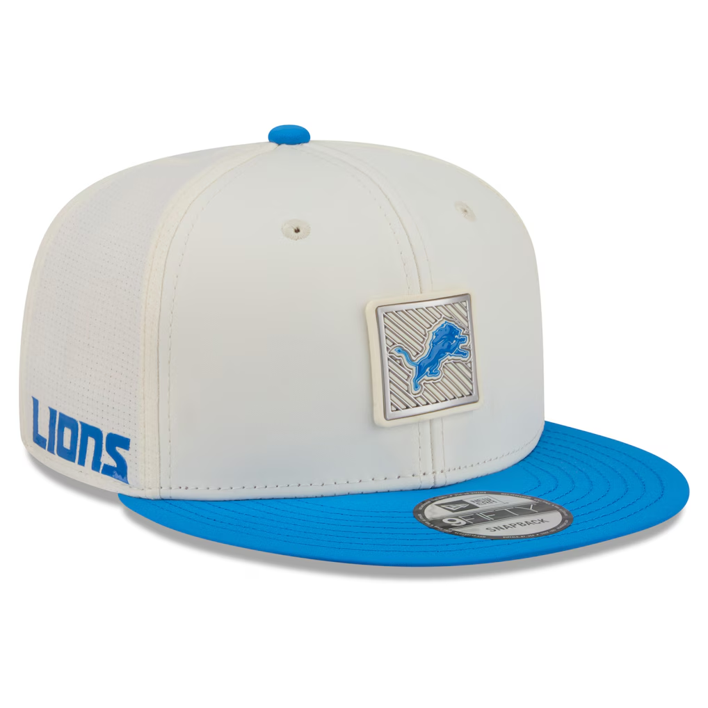 DETRIOT LIONS 2026 NFL TRAINING CAMP 9FIFTY SNAPBACK HAT - CHROME WHITE/BLUE