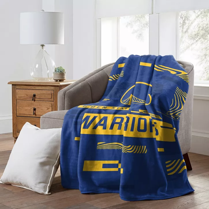 GOLDEN STATE WARRIORS DIGITIZE 60"X80" ROYAL PLUSH RASCHEL BLANKET