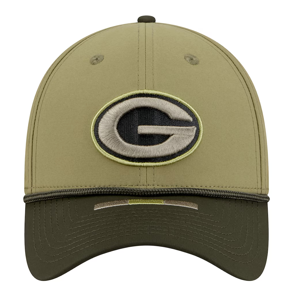 GREEN BAY PACKERS 2025 NFL SALUTE TO SERVICE 39THIRTY FLEX FIT HAT - GREEN