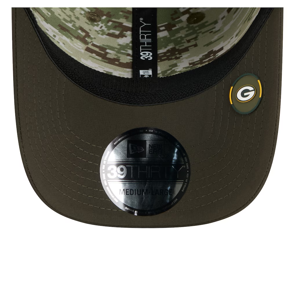 GREEN BAY PACKERS 2025 NFL SALUTE TO SERVICE 39THIRTY FLEX FIT HAT - GREEN