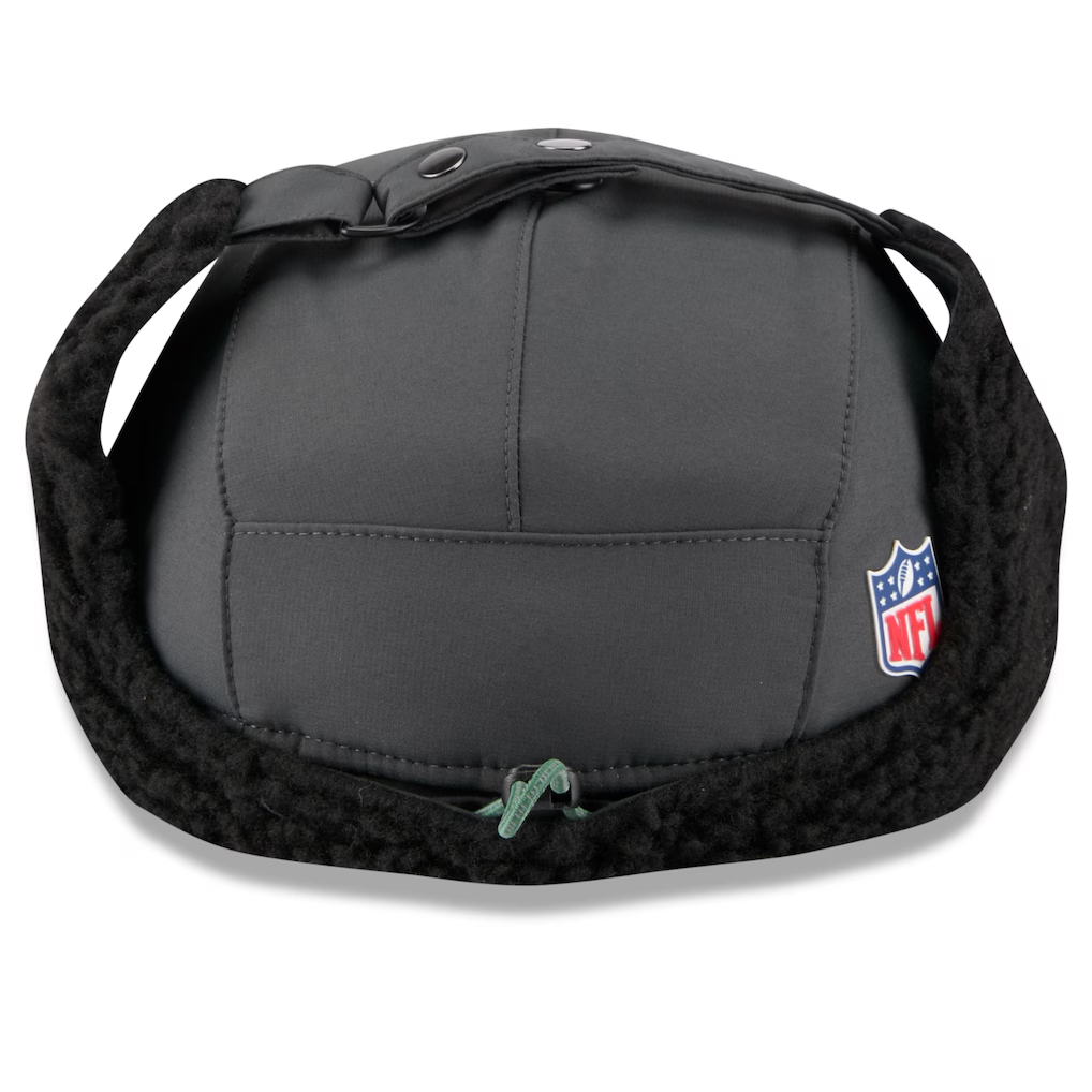 GREEN BAY PACKERS MEN'S 2025 NFL SIDELINE COLD WEATHER RUNNER DOG EAR ADJUSTABLE HAT - CHARCOAL