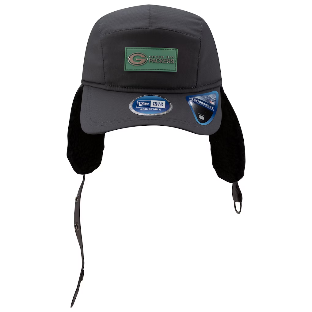 GREEN BAY PACKERS MEN'S 2025 NFL SIDELINE COLD WEATHER RUNNER DOG EAR ADJUSTABLE HAT - CHARCOAL