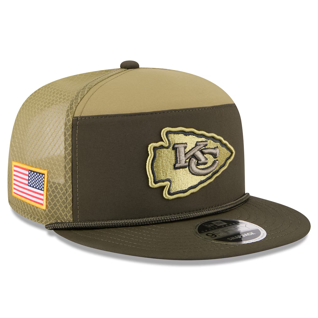 KANSAS CITY CHIEFS 2025 NFL SALUTE TO SERVICE SPLIT PANEL 9FIFTY SNAPBACK HAT - DARK GREEN