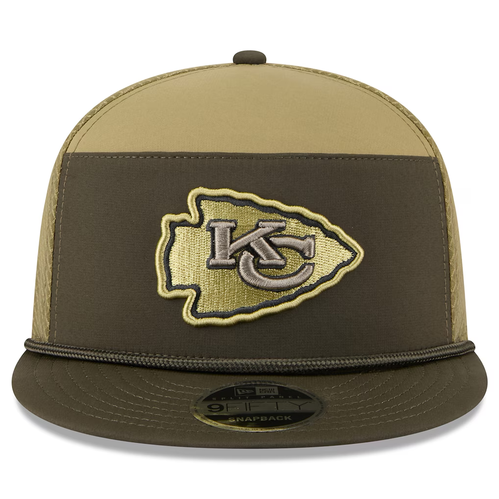 KANSAS CITY CHIEFS 2025 NFL SALUTE TO SERVICE SPLIT PANEL 9FIFTY SNAPBACK HAT - DARK GREEN