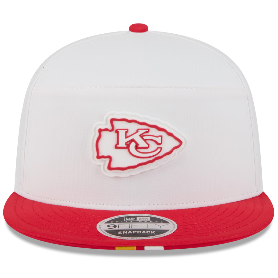 KANSAS CITY CHIEFS 2025 NFL TRAINING CAMP 9FIFTY SPLIT PANEL SNAPBACK HAT - WHITE