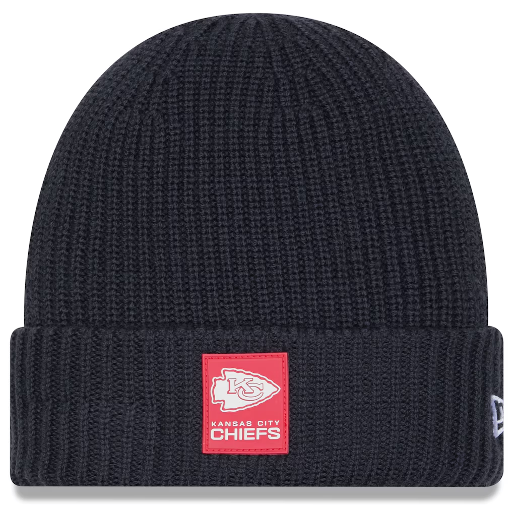 KANSAS CITY CHIEFS 2025 SIDELINE COLD WEATHER CUFFED KNIT - CHARCOAL