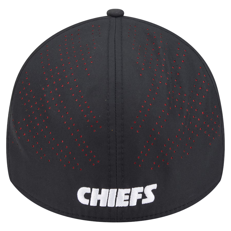 KANSAS CITY CHIEFS BLACK NIGHT 39THIRTY FLEX FIT HAT - BLACK