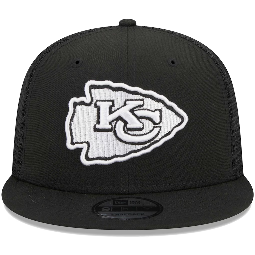 KANSAS CITY CHIEFS  EVERGREEN TRUCKER 9FIFTY SNAPBACK HAT - BLACK/WHITE