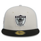 GORRA AJUSTADA 59FIFTY HISTÓRICA DE LA LÍNEA DE MARCHA DE LAS VEGAS RAIDERS 2023