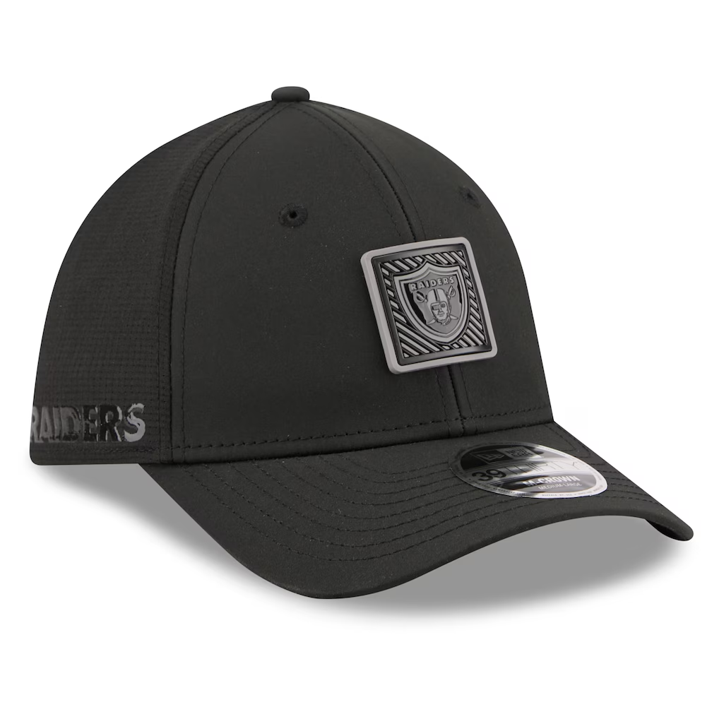 LAS VEGAS RAIDERS 2026 NFL TRAINING CAMP 39THIRTY M-CROWN FLEX FIT HAT - BLACK