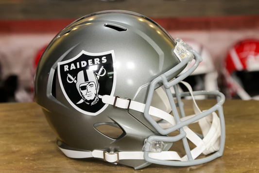 CASCO DE VELOCIDAD DE TAMAÑO COMPLETO FLASH AUTÉNTICO DE LAS VEGAS RAIDERS