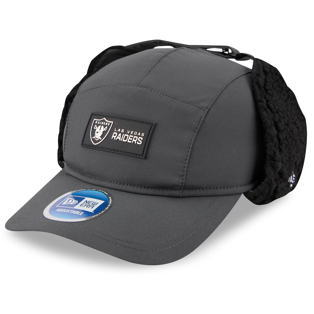 LAS VEGAS RAIDERS MEN'S 2025 NFL SIDELINE COLD WEATHER RUNNER DOG EAR ADJUSTABLE HAT - CHARCOAL