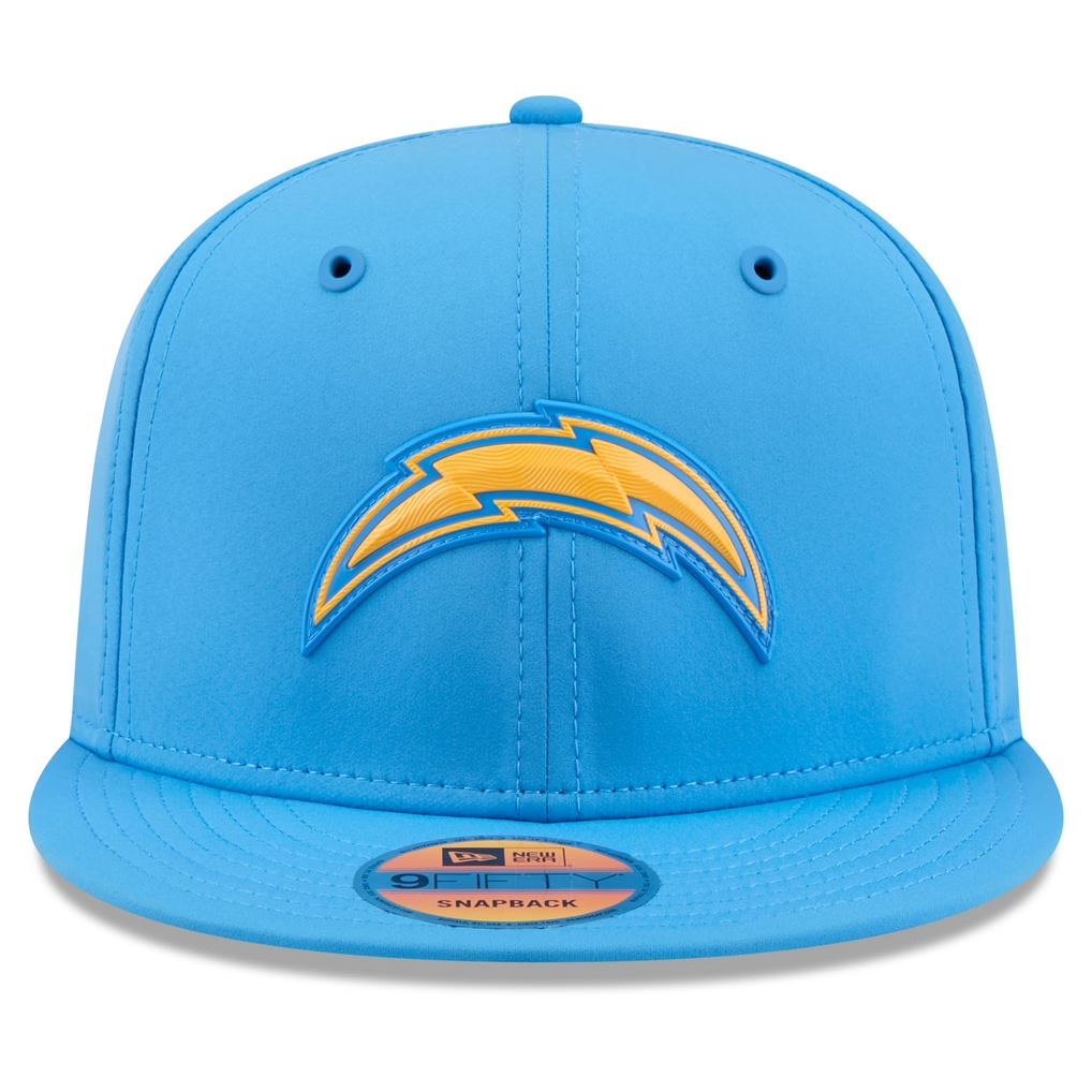 LOS ANGELES CHARGERS 2026 NFL SIDELINE 9FIFTY SNAPBACK HAT - POWDER BLUE