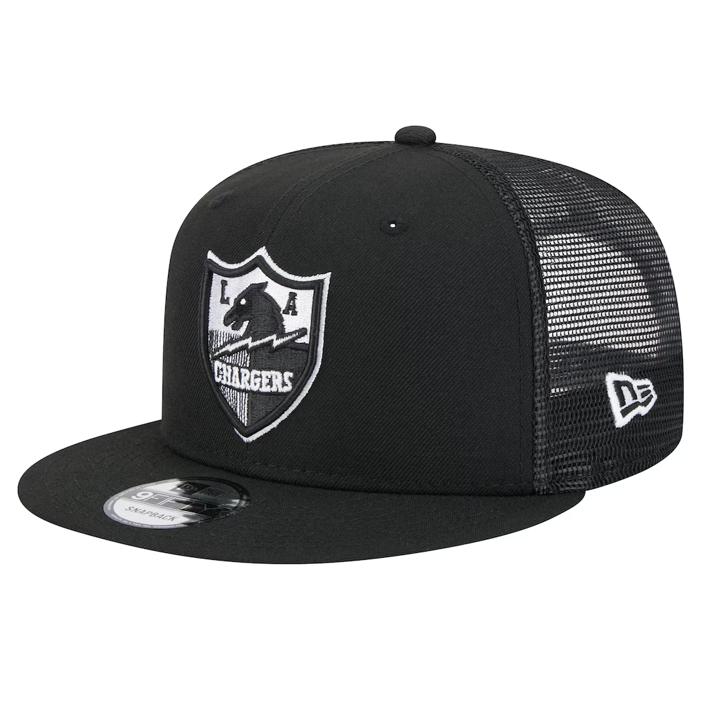 LOS ANGELES CHARGERS RETRO EVERGREEN TRUCKER 9FIFTY SNAPBACK HAT - BLACK/WHITE