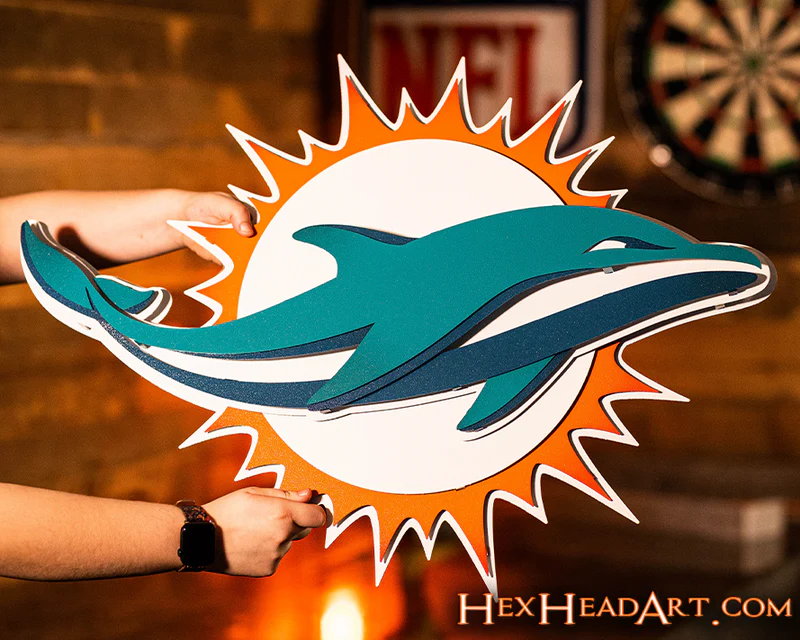 MIAMI DOLPHINS 3D VINTAGE METAL WALL ART - 28" X 21"