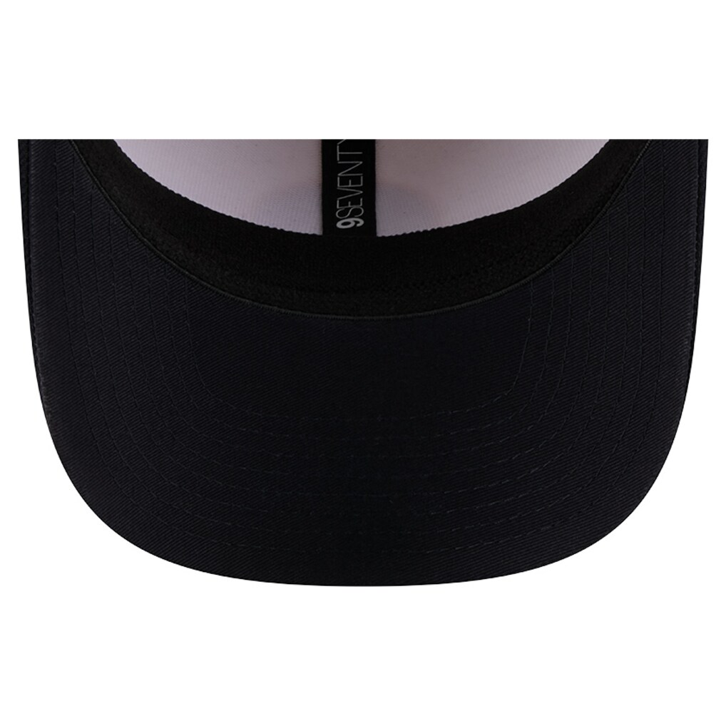 MICHIGAN WOLVERINES LOYAL CORDUROY 9SEVENTY STRETCH-SNAP ADJUSTABLE HAT - CHROME WHITE/NAVY