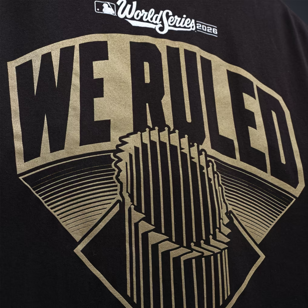 MILWAUKEE BREWERS MEN'S FANATICS BRANDED APPAREL 2026 WORLD SERIES LOCKER ROOM AUTHENTIC T-SHIRT - BLACK