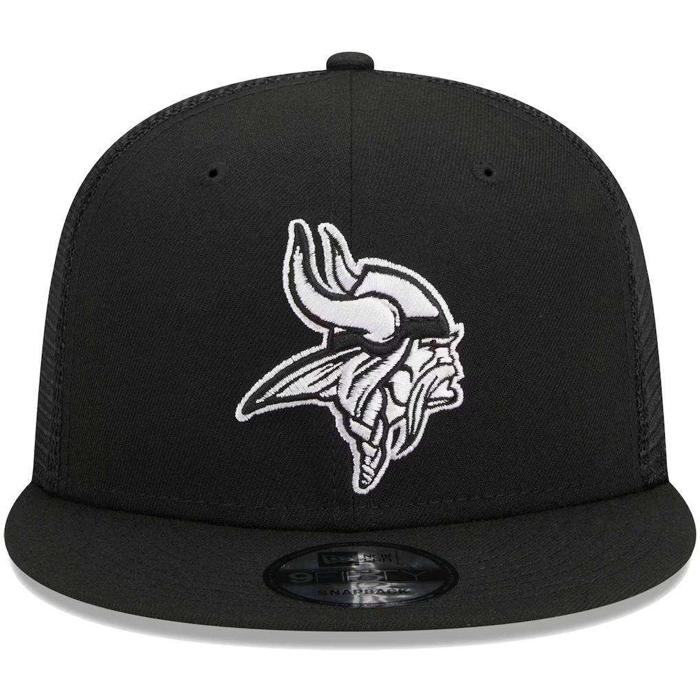 MINNESOTA VIKINGS EVERGREEN TRUCKER 9FIFTY SNAPBACK HAT - BLACK/WHITE